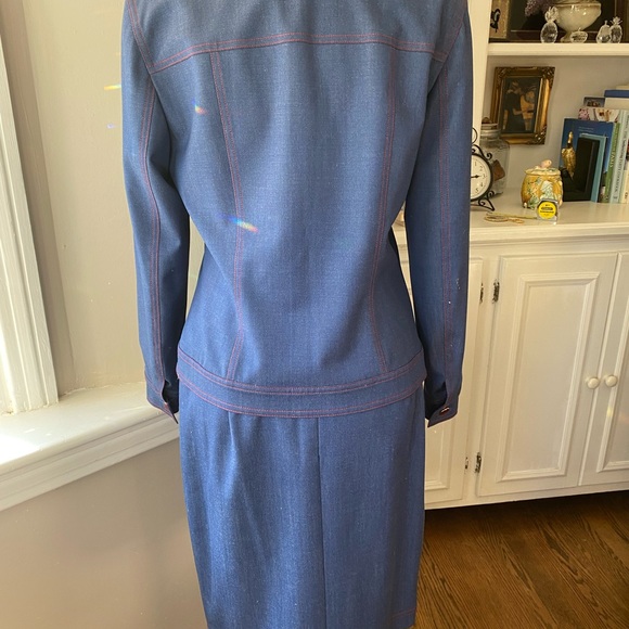 Escada 2-Piece Wool Blend Red Stitching Blue & Red  Style Skirt Suit 36 Size 6 - Picture 4 of 14